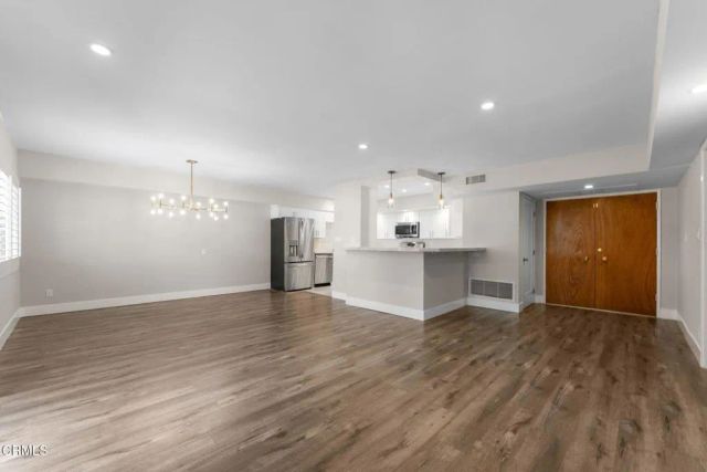 385 S Oakland Avenue 304, Pasadena, CA 91001
