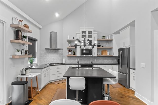 4002 Omaha Ct, Mount Juliet, TN 37122