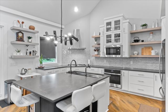 4002 Omaha Ct, Mount Juliet, TN 37122