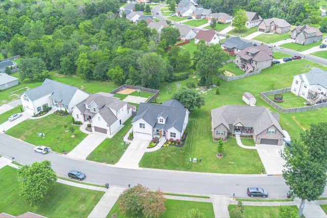 4002 Omaha Ct, Mount Juliet, TN 37122