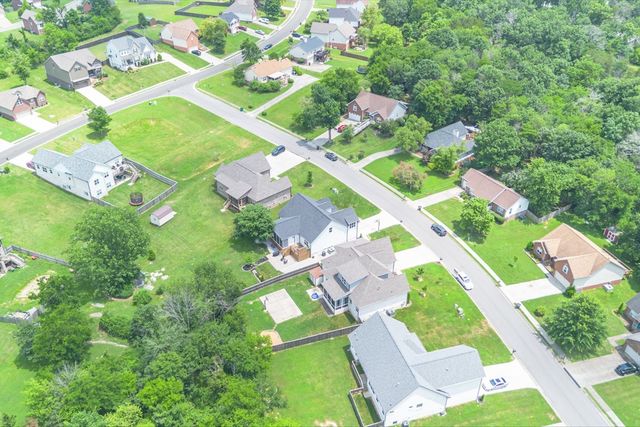 4002 Omaha Ct, Mount Juliet, TN 37122