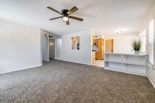 11709 El Solindo Avenue NE, Albuquerque, NM 87111