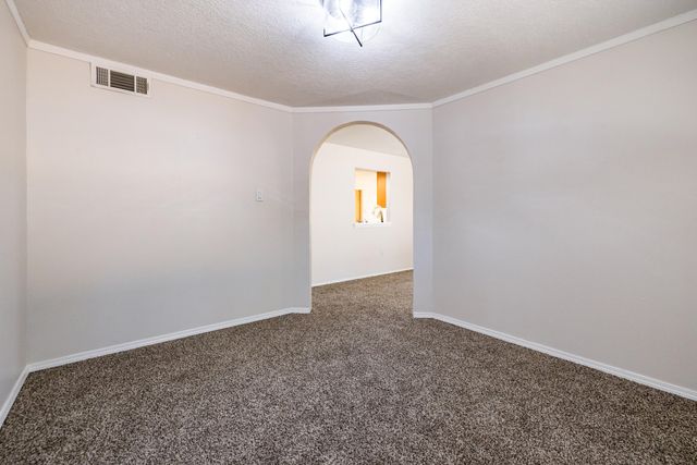 11709 El Solindo Avenue NE, Albuquerque, NM 87111