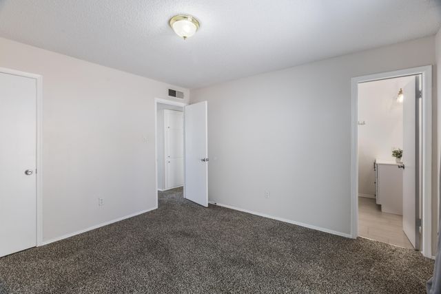 11709 El Solindo Avenue NE, Albuquerque, NM 87111