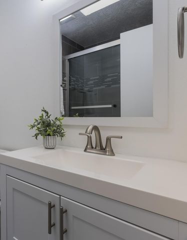 11709 El Solindo Avenue NE, Albuquerque, NM 87111