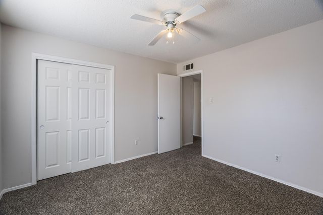 11709 El Solindo Avenue NE, Albuquerque, NM 87111