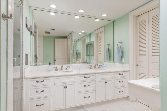 6126 Averill Way 103W, Dallas, TX 75225