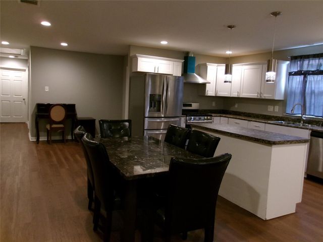 8018 Chateau Street, Houston, TX 77028