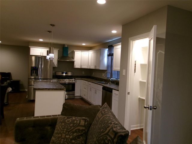 8018 Chateau Street, Houston, TX 77028