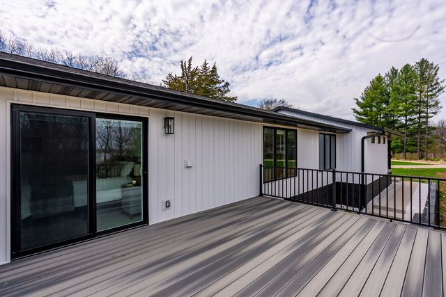 218 Bluff Boulevard, Princeton, IA 52768
