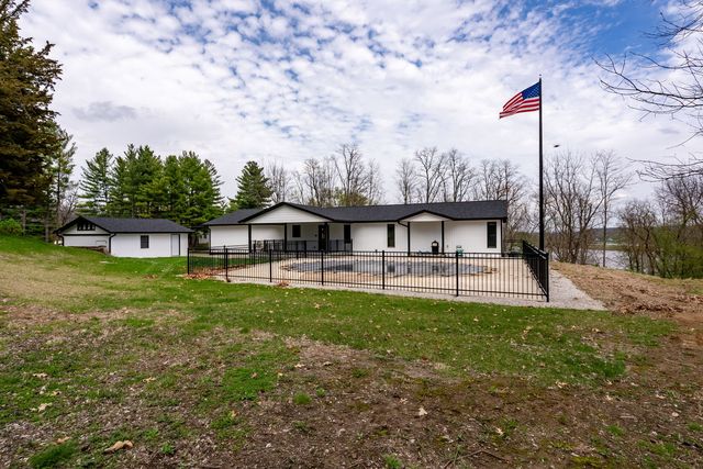 218 Bluff Boulevard, Princeton, IA 52768