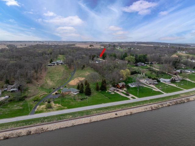 218 Bluff Boulevard, Princeton, IA 52768