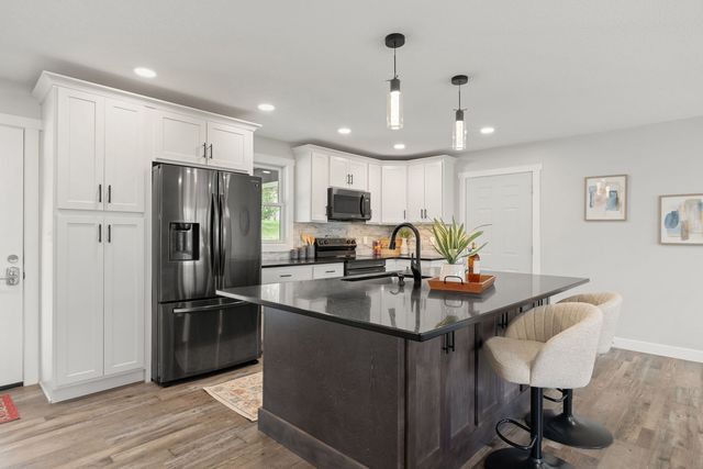 218 Bluff Boulevard, Princeton, IA 52768