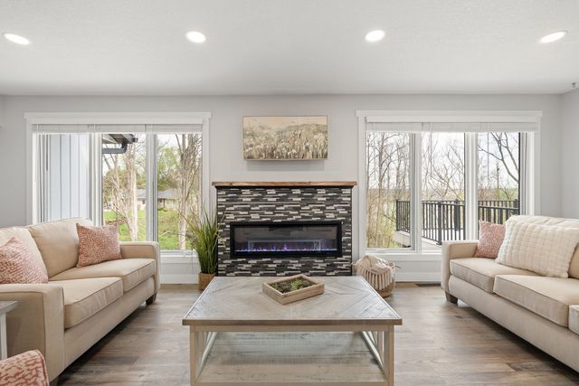 218 Bluff Boulevard, Princeton, IA 52768