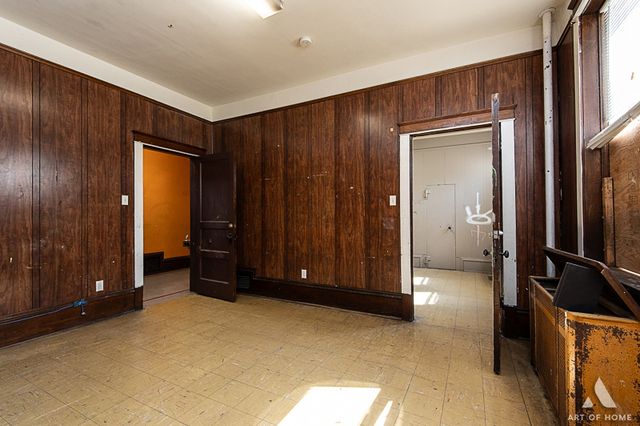 4600 S Honore Street, Chicago, IL 60609