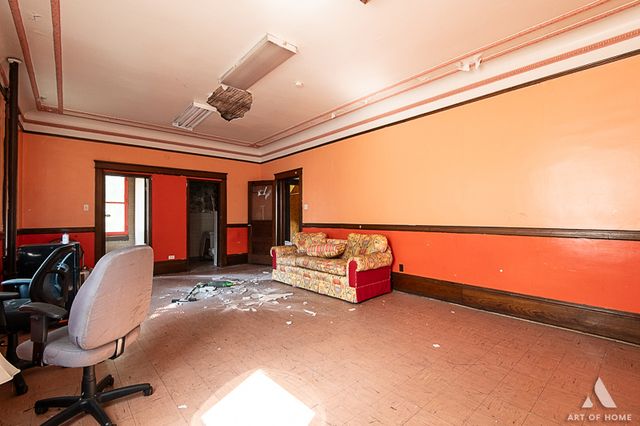 4600 S Honore Street, Chicago, IL 60609