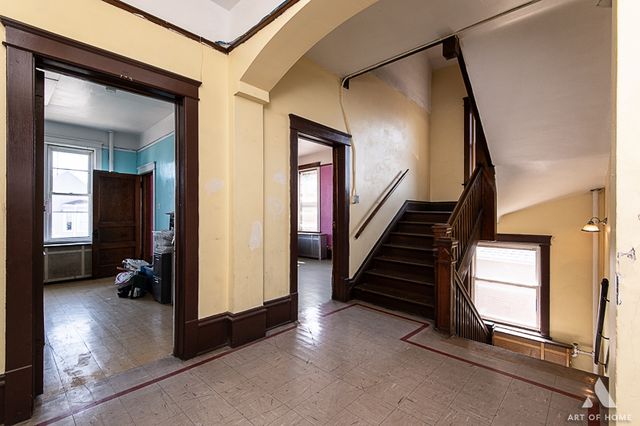 4600 S Honore Street, Chicago, IL 60609