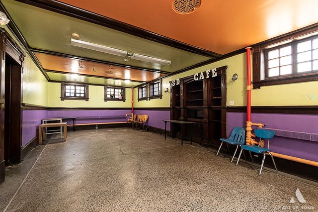 4600 S Honore Street, Chicago, IL 60609