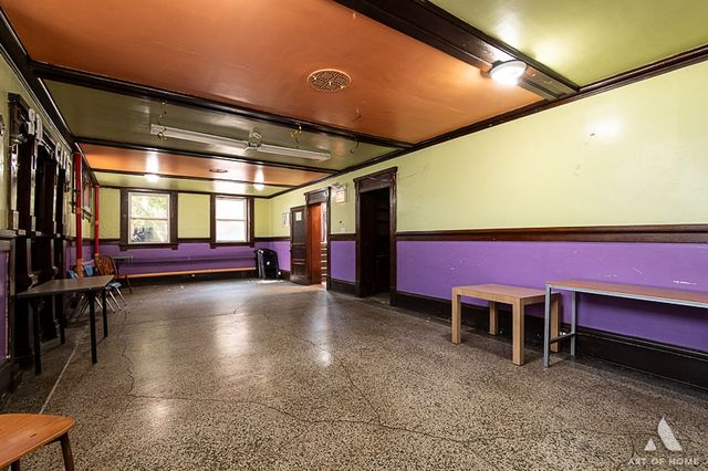 4600 S Honore Street, Chicago, IL 60609