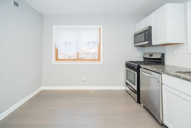 729 Blackhawk Drive, University Park, IL 60484