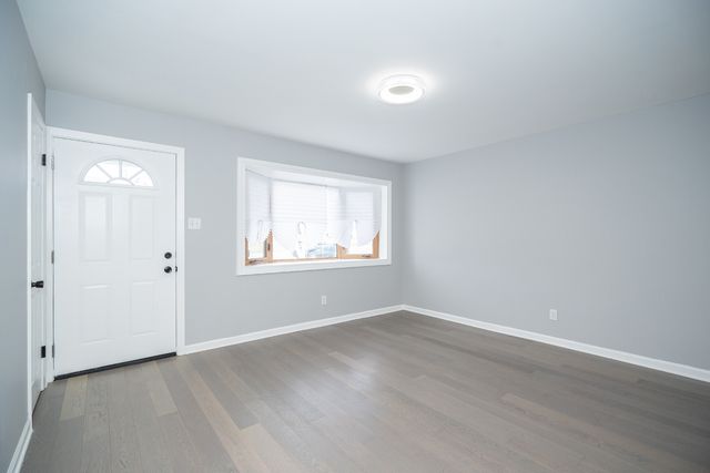 729 Blackhawk Drive, University Park, IL 60484