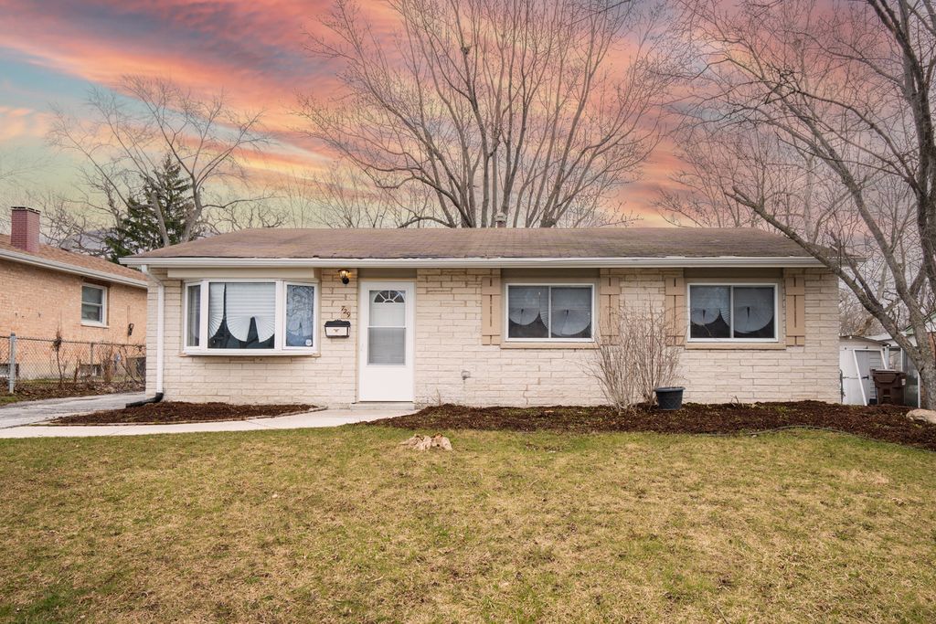 729 Blackhawk Drive, University Park, IL 60484