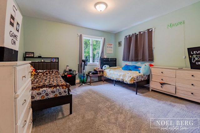 4737 W Giles Road, Muskegon, MI 49445