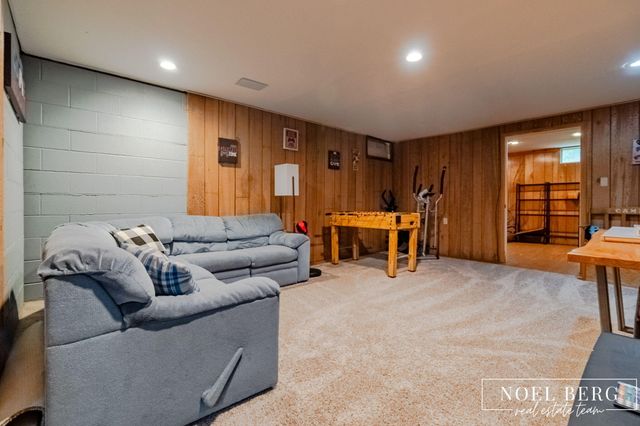 4737 W Giles Road, Muskegon, MI 49445