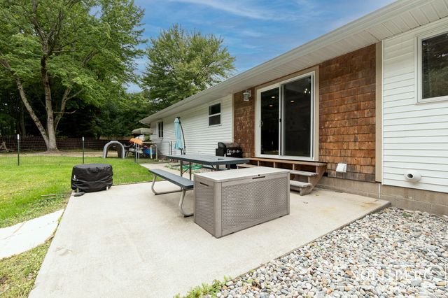 4737 W Giles Road, Muskegon, MI 49445