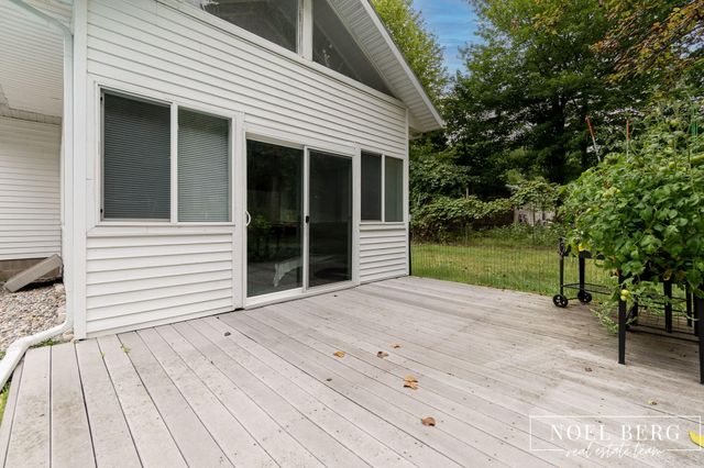 4737 W Giles Road, Muskegon, MI 49445