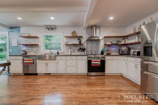4737 W Giles Road, Muskegon, MI 49445