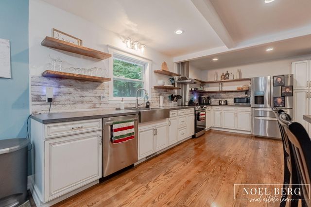 4737 W Giles Road, Muskegon, MI 49445