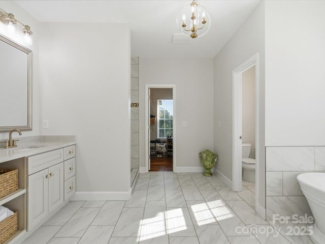 3211 Oakdale Road, Charlotte, NC 28216