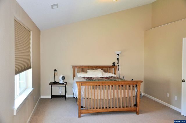 3066 Elliot St NW, Salem, OR 97304