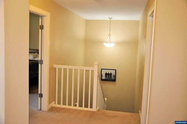3066 Elliot St NW, Salem, OR 97304