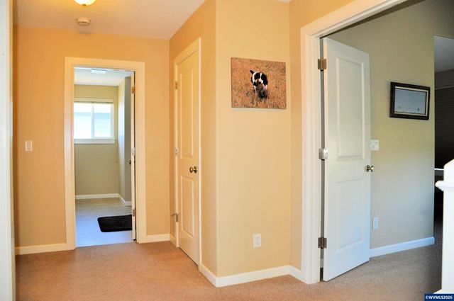 3066 Elliot St NW, Salem, OR 97304