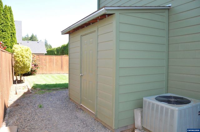 3066 Elliot St NW, Salem, OR 97304
