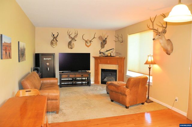3066 Elliot St NW, Salem, OR 97304