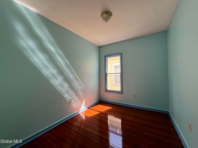 423 Division Street, Schenectady, NY 12304