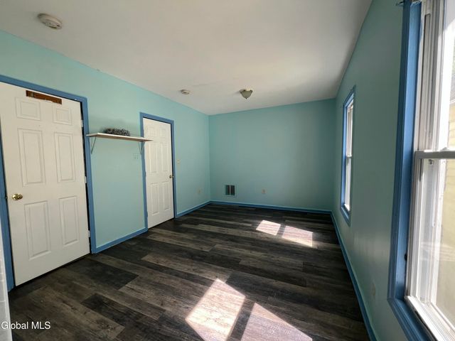 423 Division Street, Schenectady, NY 12304