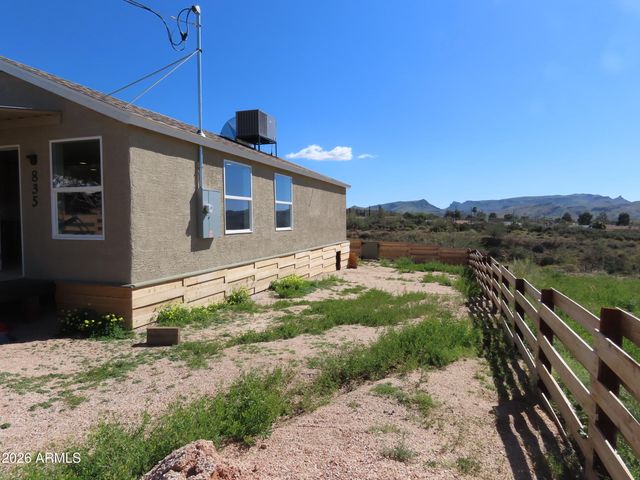 835 W Spray Street, Superior, AZ 85173