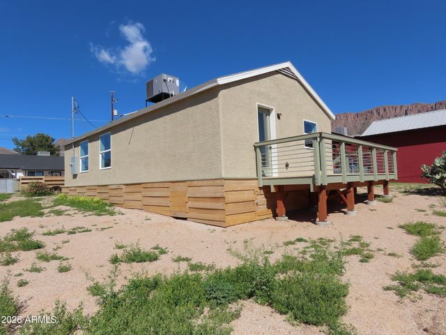 835 W Spray Street, Superior, AZ 85173