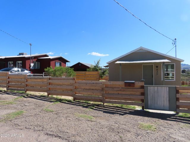 835 W Spray Street, Superior, AZ 85173