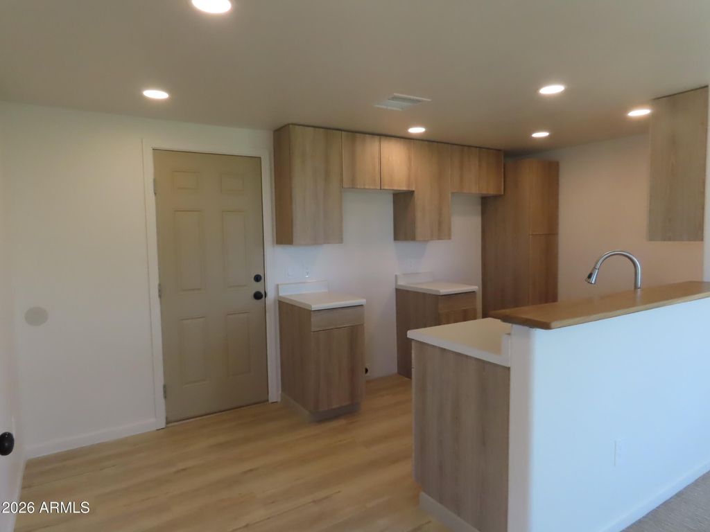 Image 14 of property listing at 835 W Spray Street, Superior, AZ 85173