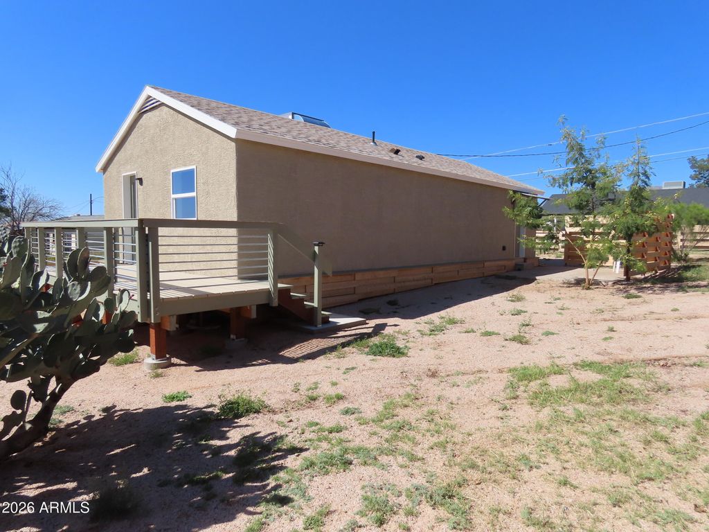 Image 32 of property listing at 835 W Spray Street, Superior, AZ 85173