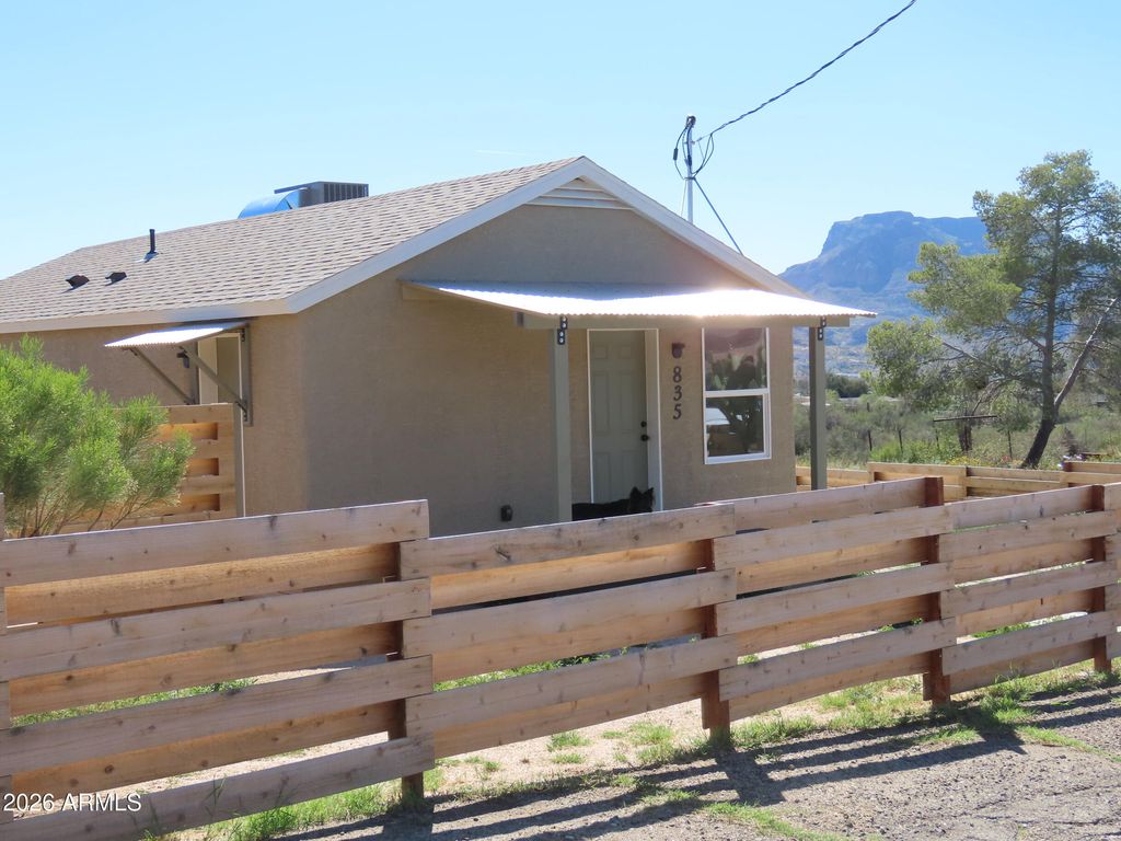 Image 38 of property listing at 835 W Spray Street, Superior, AZ 85173