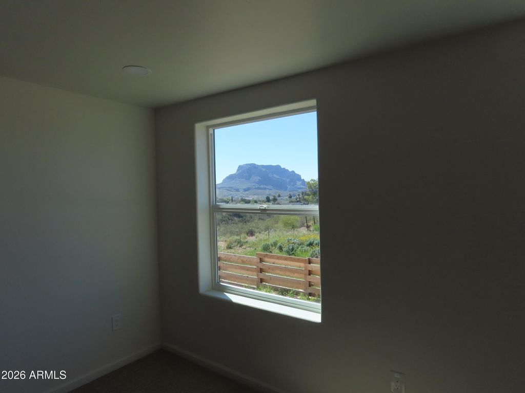 Image 9 of property listing at 835 W Spray Street, Superior, AZ 85173