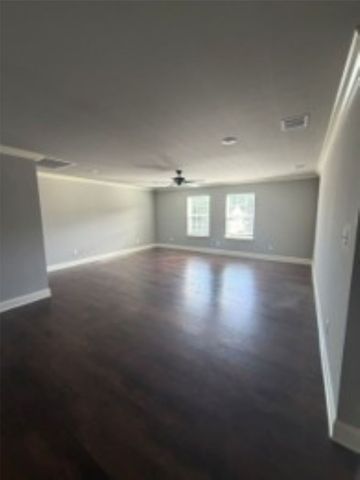 7631 Kempton Park Drive, Shreveport, LA 71129
