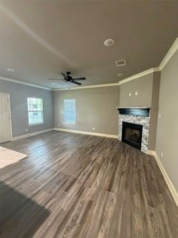 7631 Kempton Park Drive, Shreveport, LA 71129