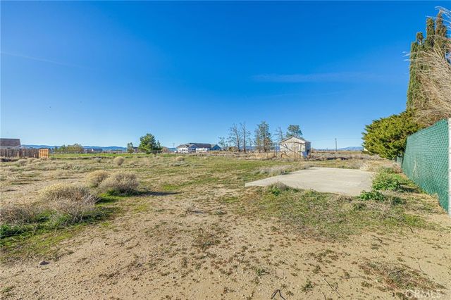 7930 Elder, Rosamond, CA 93560